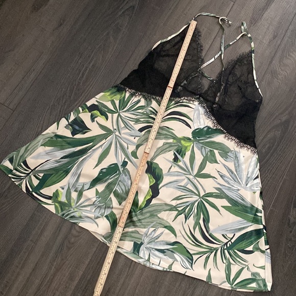 Victoria’s Secret camisole/baby doll - Picture 10 of 10